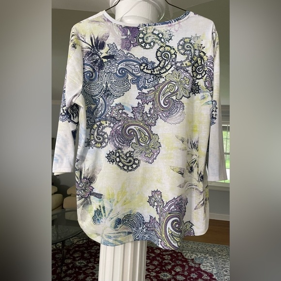 Zenergy by Choice women’s Mixed paisley Multi color, Details, pull on Tee - Picture 2 of 4